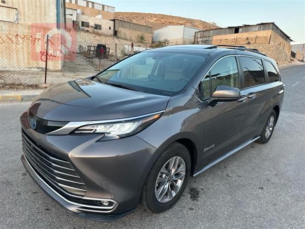 تويوتا سيينا 2023 للبيع في العراق -  بغداد